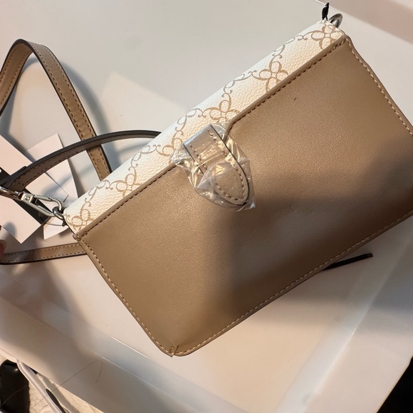 Nine West White and Tan Crossbody Bag - Picture 4 of 5
